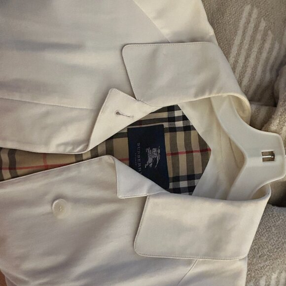 Burberry White Trench Coat - Picture 2 of 10